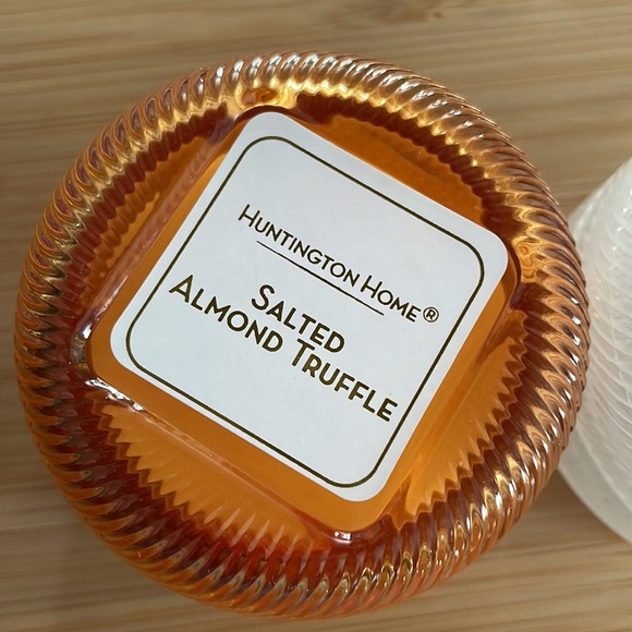 Huntington Home Macaron Candle Soy blend Tea Garden Salted Almond Raspberry Rose - Picture 10 of 13